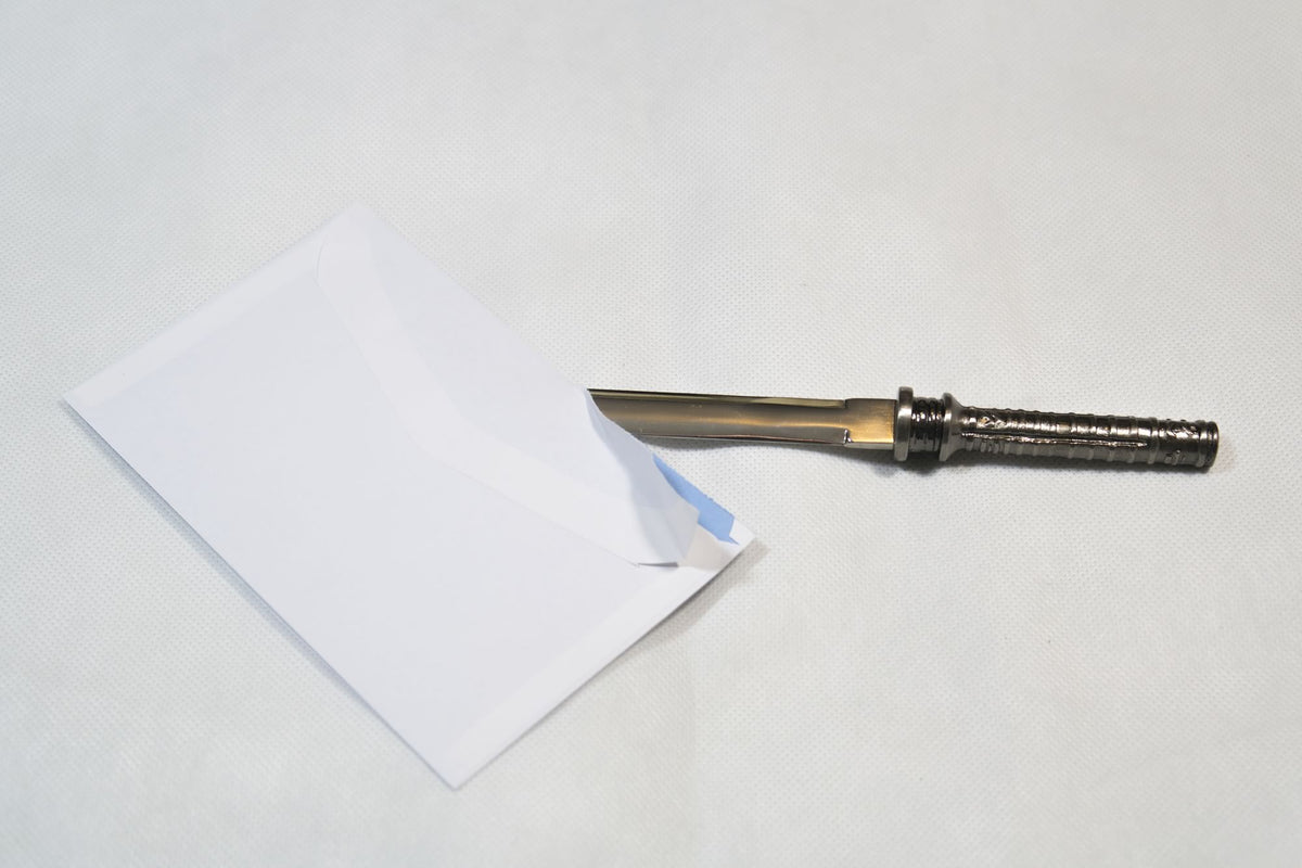 Vampire Hunter Sword Miniature