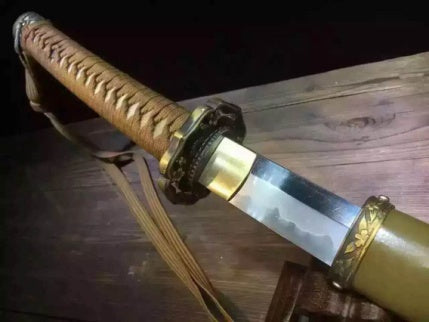 "Second World War Officers Katana" in Kobuse Lamination