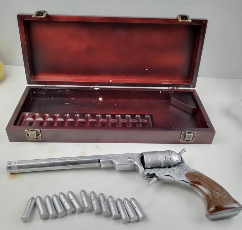 Box Set Colt