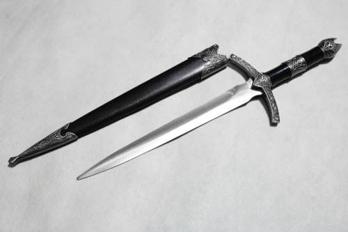 Free Mini Witch Lord Sword When You Spend £89 or More