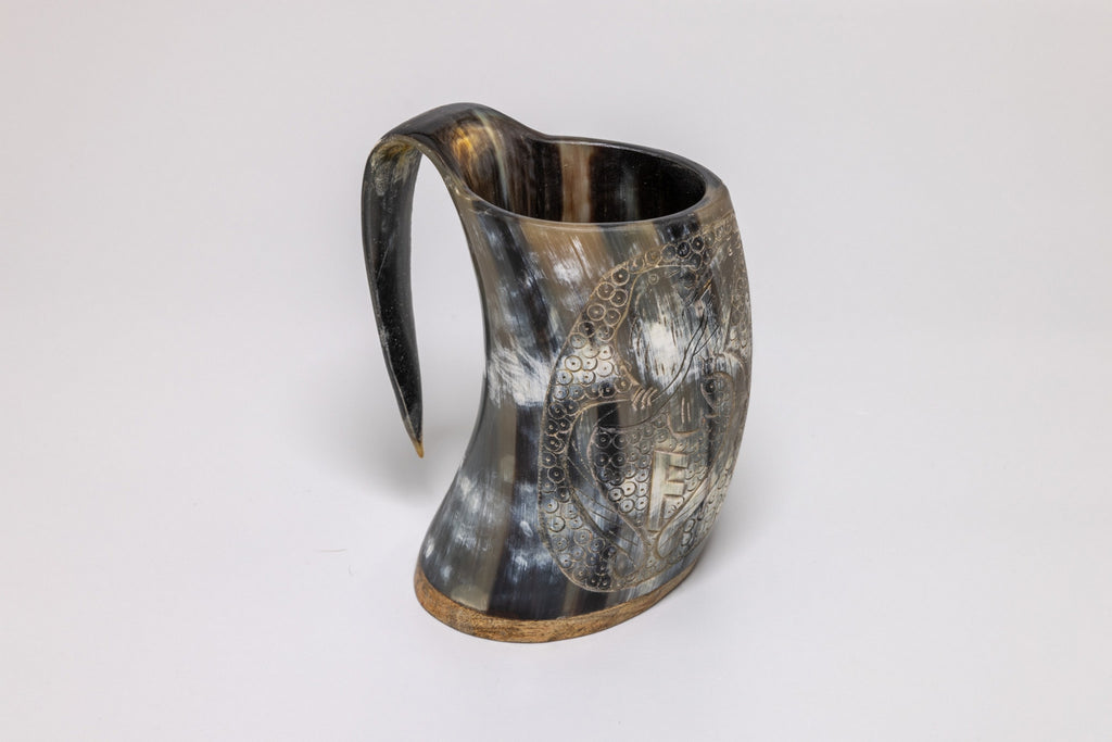 Natural Horn Tankard - Raven Design