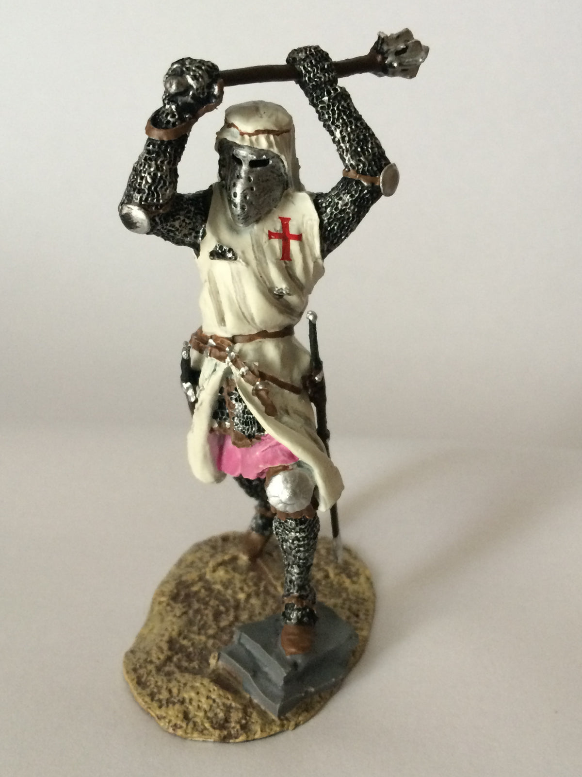 Pewter Crusader with Mace