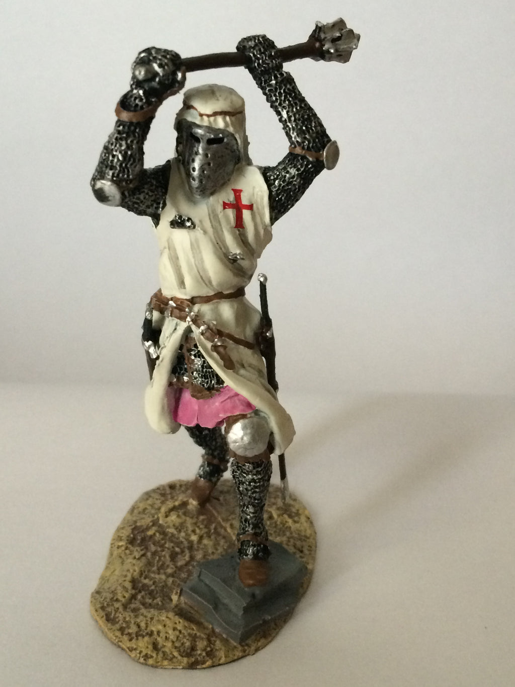 Pewter Crusader with Mace