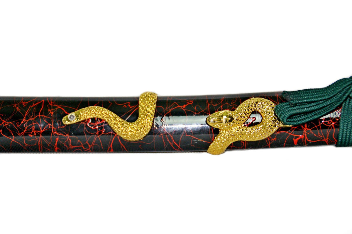 Tanto with Coiling Snake