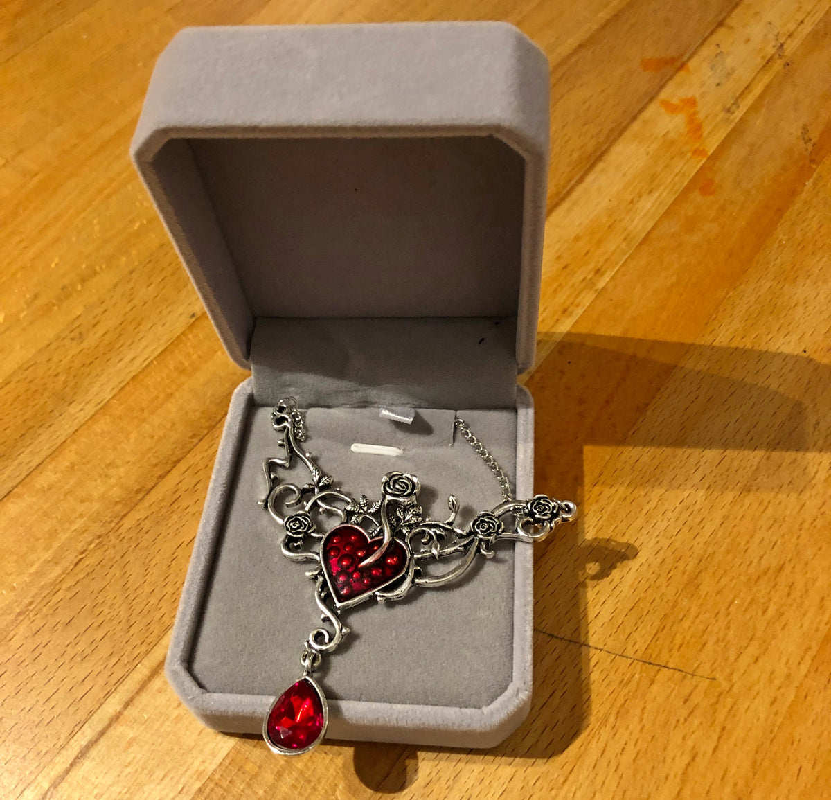 Queen of Hearts Pendant in Box