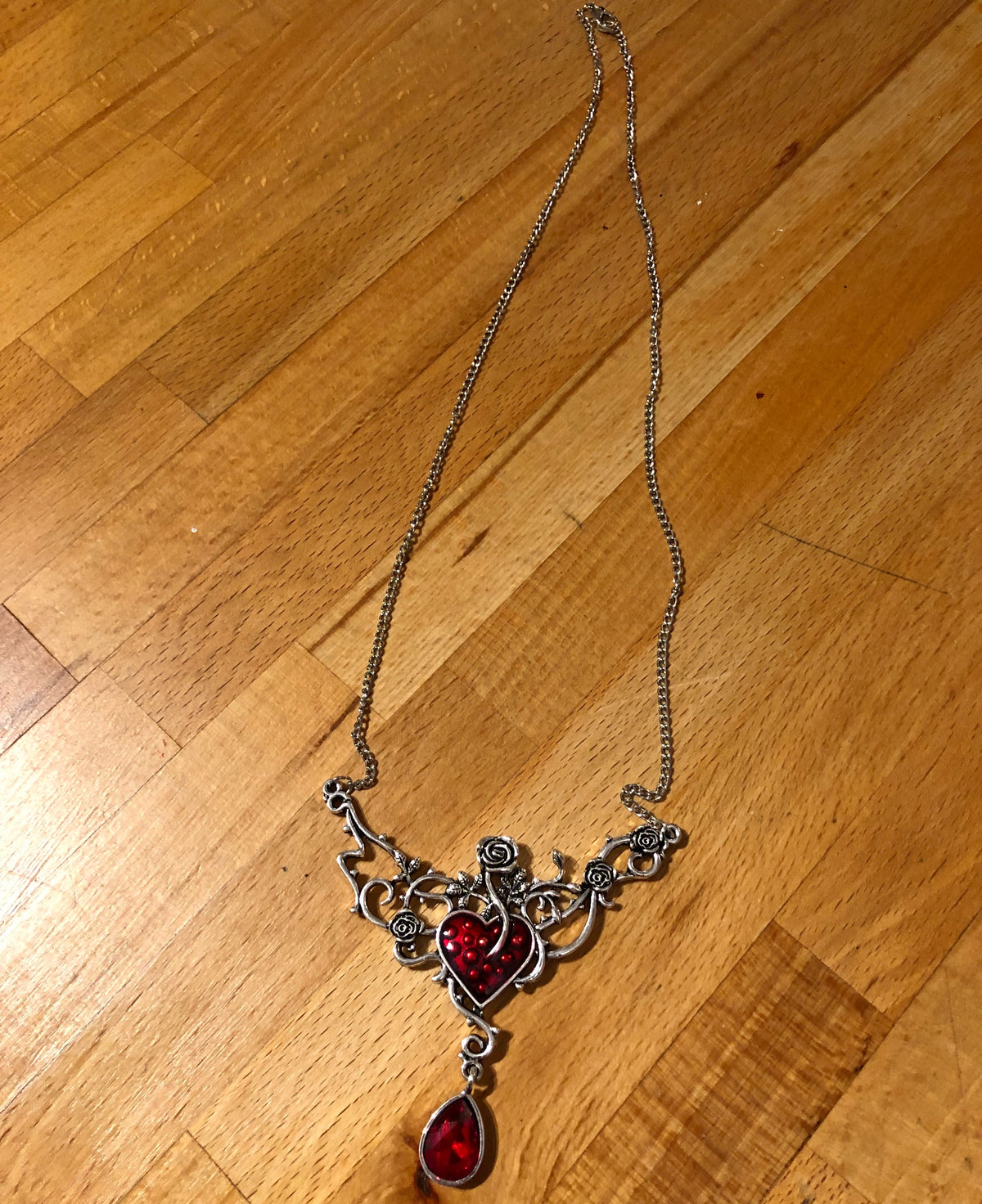 Queen of Hearts Pendant in Box