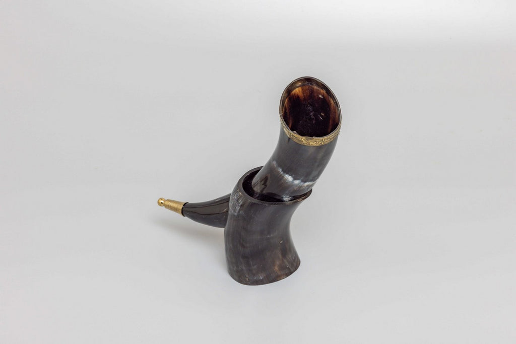 'V' for Viking Drinking Horn with Natural Horn Table Stand
