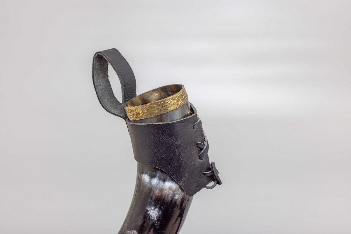 'V' for Viking Drinking Horn with All Accessories