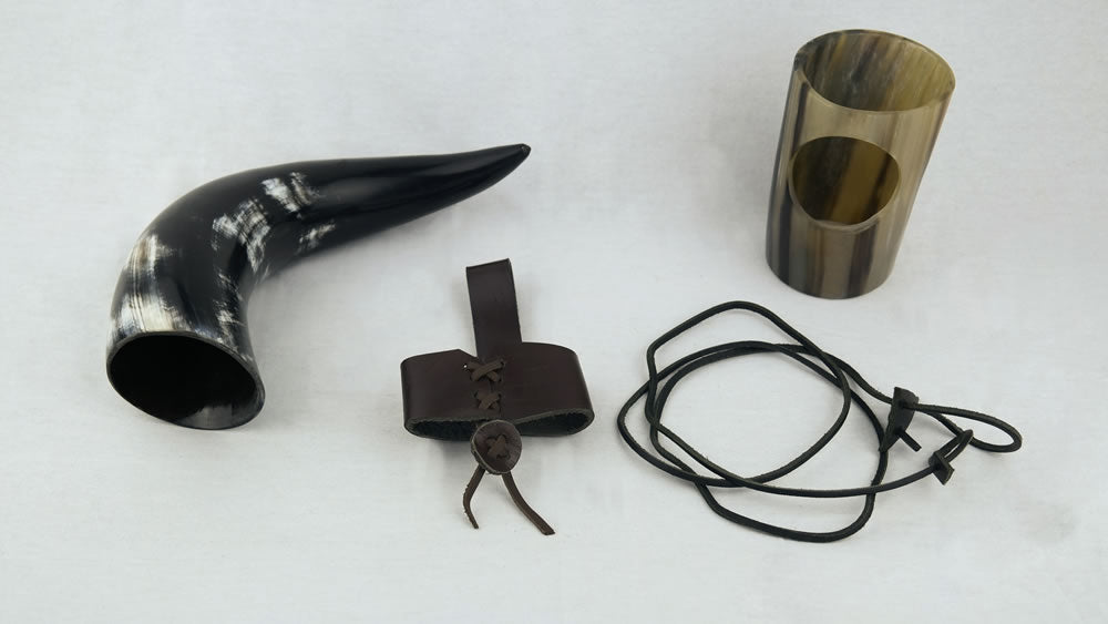 Genuine Horn Drinking Horn with All Accessories