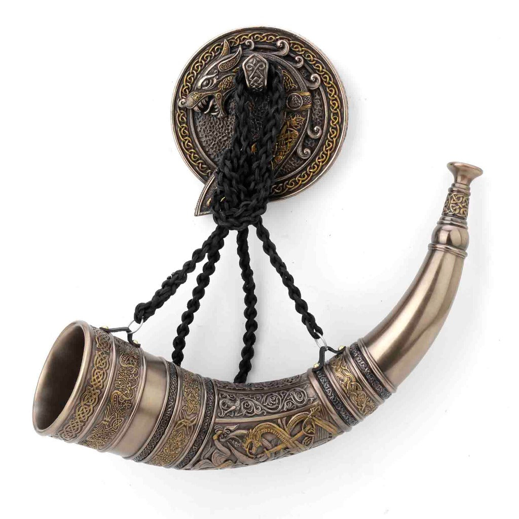 Sigurd Slaying Fafnir Horn