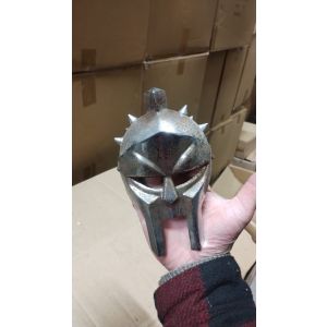 Mini Gladiator Helmet W/stand - Reduced item - №53